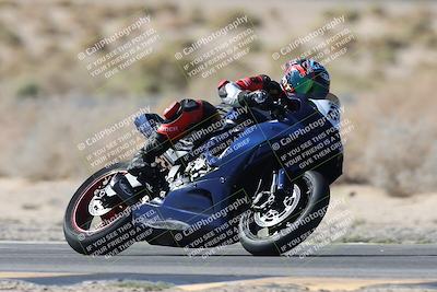 media/Oct-05-2025-CVMA (Sun) [[beeef4f201]]/Race 2-Supersport Middleweight/